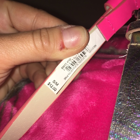 Belts - Picture 2 of 4